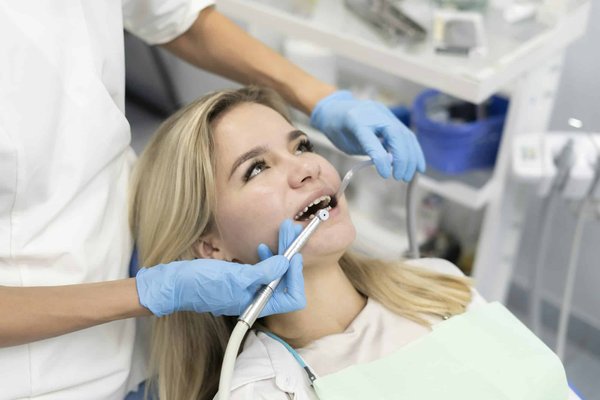 Comment traiter les dents de sagesse à Longueuil ?