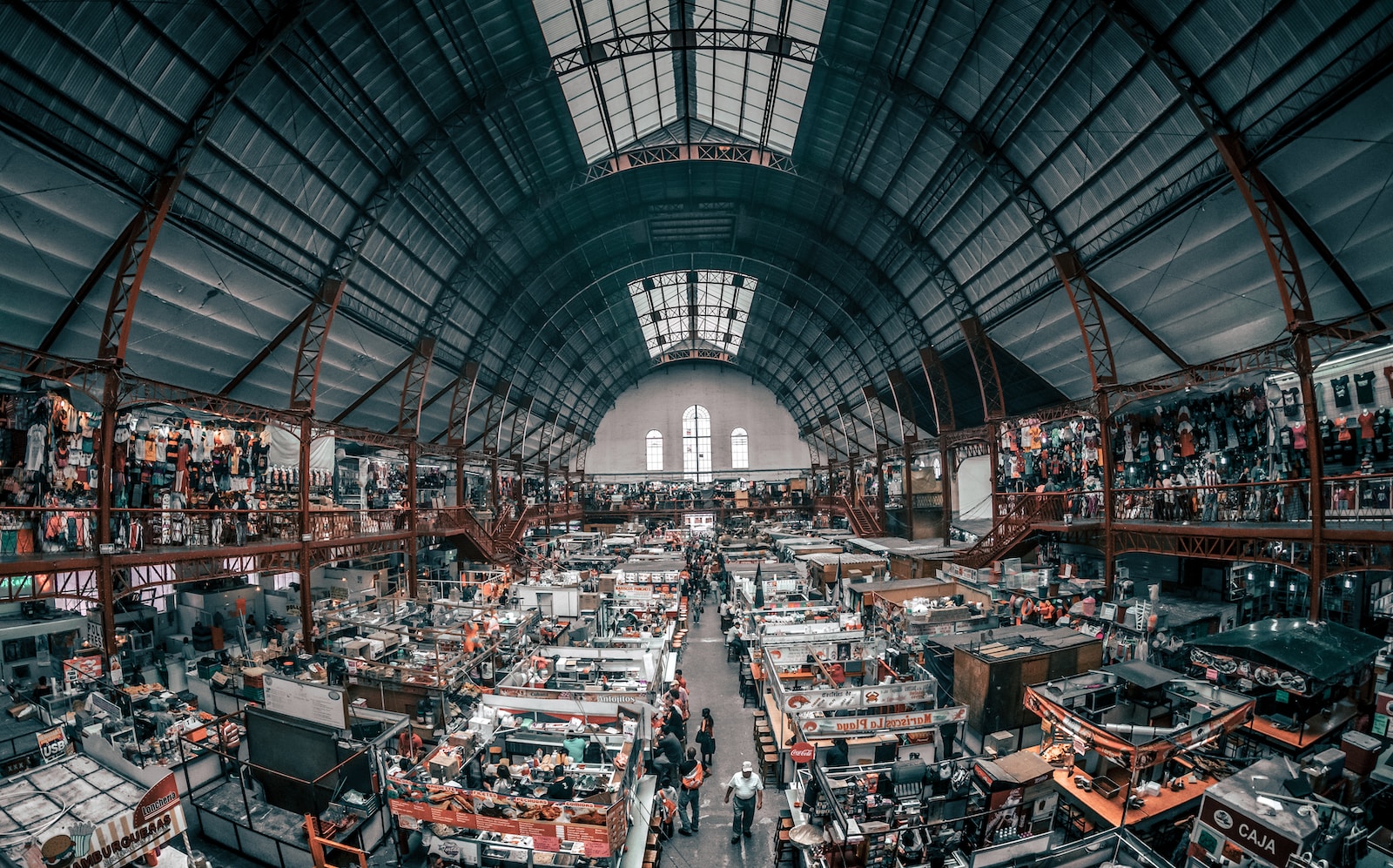 Marché en Lorraine : Échanges, richesses économiques et patrimoine historique