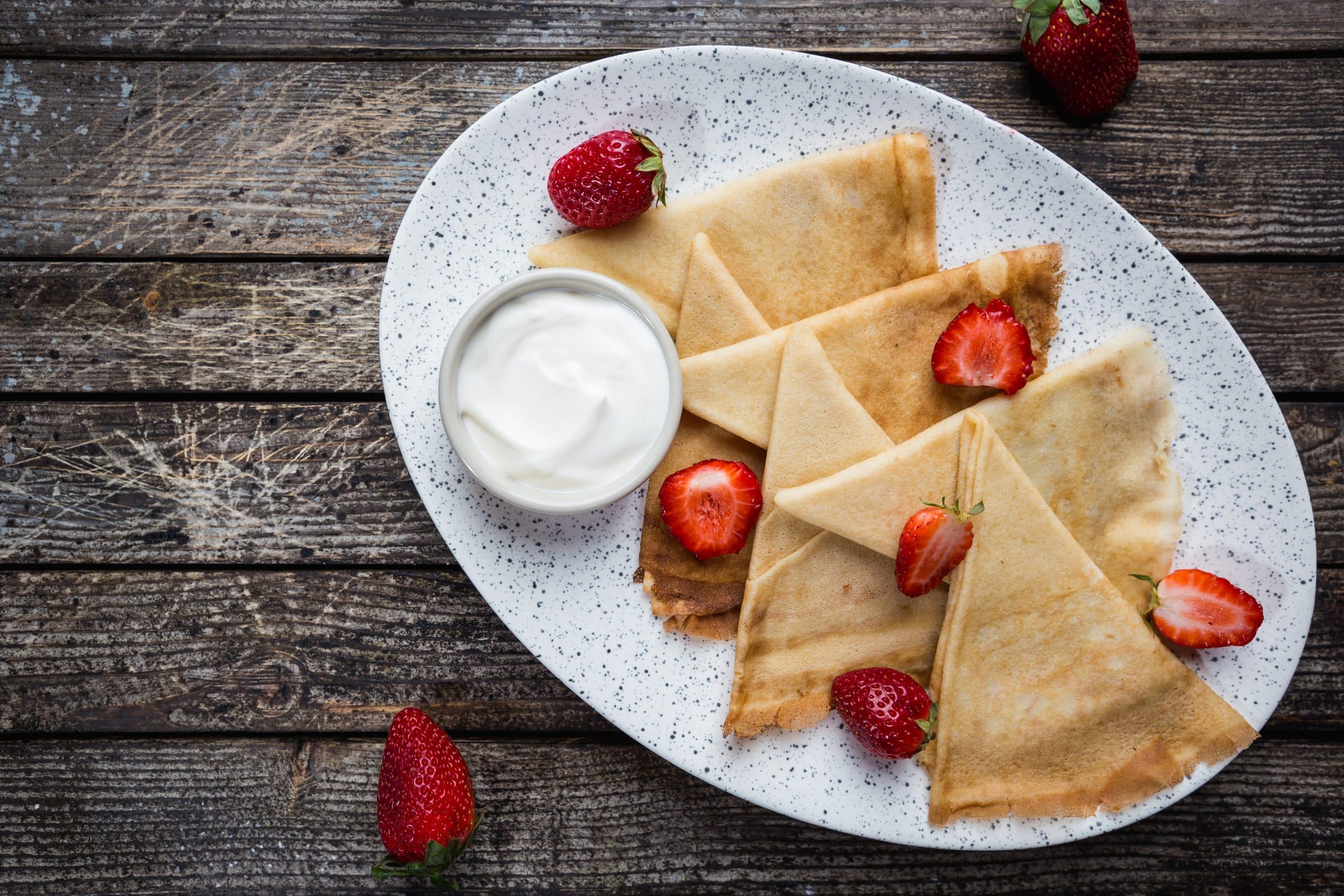 Quelles recettes simples pour une soirée crêpes en famille?